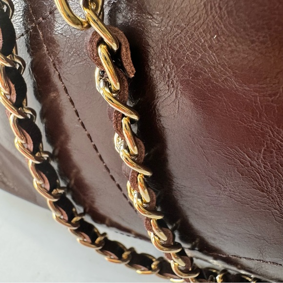 Brown Oiled Shiny Quilted Leather 22 Gathered Hobo Chain Tote w/ Gold HW B8 - Picture 13 of 17